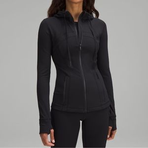 NWOT lululemon nulu hooded define jacket in black